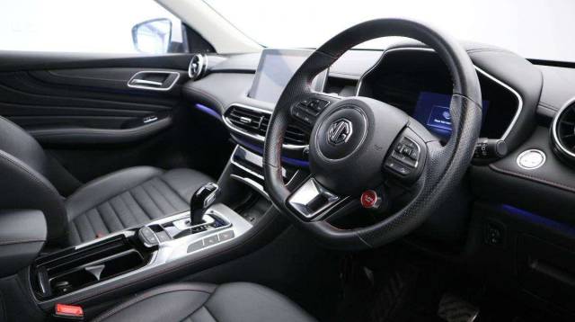 2024 MG MG HS 1.5 T-GDI Trophy 5dr DCT