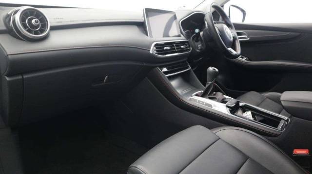2023 MG MG HS 1.5 T-GDI SE 5dr