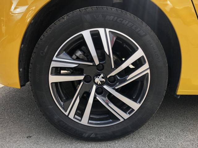 2022 Peugeot 208 1.2 PureTech Allure Premium + Euro 6 (s/s) 5dr