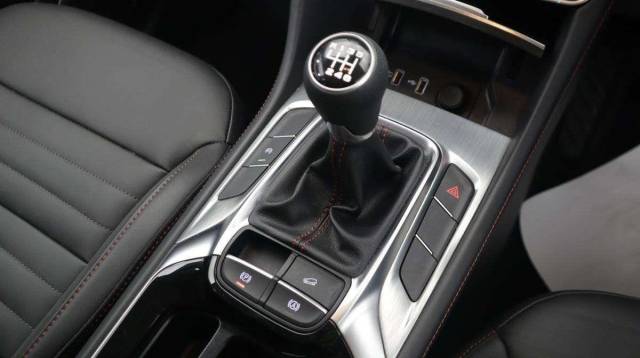 2024 MG MG HS 1.5 T-GDI Trophy 5dr