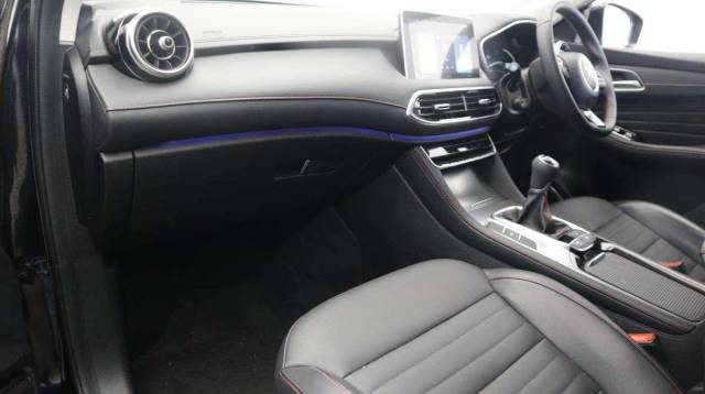 2024 MG MG HS 1.5 T-GDI Trophy 5dr