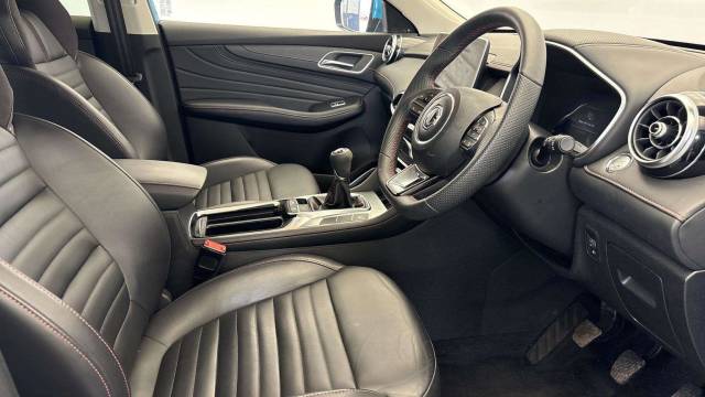 2024 MG MG HS 1.5 T-GDI Trophy Euro 6 (s/s) 5dr
