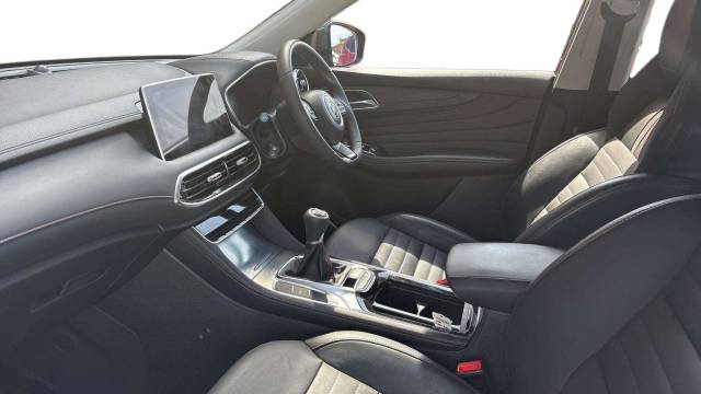 2024 MG MG HS 1.5 T-GDI Trophy 5dr