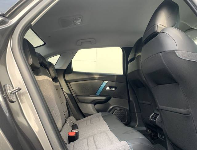 2023 Citroen e-C4 X 50kWh Shine Fastback Auto 4dr (7.4kW Charger)