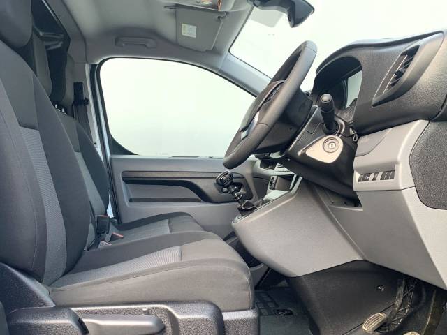 2022 Peugeot Expert 1.5 BlueHDi 1000 Professional Premium Standard Panel Van MWB Euro 6 (s/s) 6dr