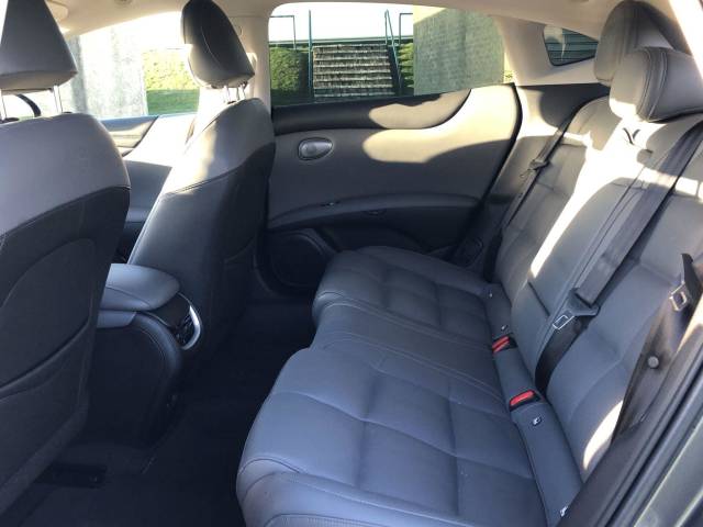 2025 MG MG IM5 0.0 217kW Standard Range 75kWh 5dr Auto