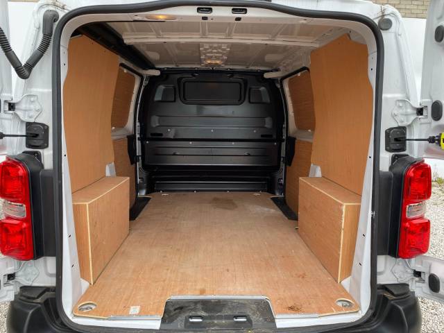 2024 Peugeot Expert 1.5 BlueHDi 1000 Professional Premium + Standard Panel Van MWB Euro 6 (s/s) 6dr