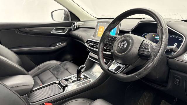 2024 MG MG HS 1.5 T-GDI PHEV SE 5dr Auto