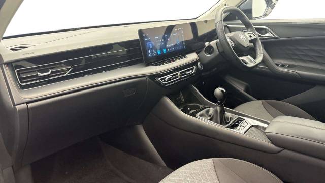 2024 MG MG HS 1.5 T-GDI SE 5dr