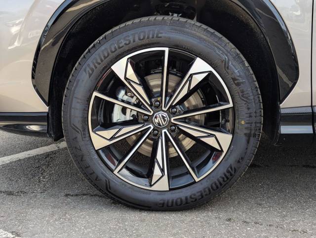 2025 MG MG HS 1.5 T-GDI Trophy SUV 5dr Petrol Manual Euro 6 (s/s) (169 ps)