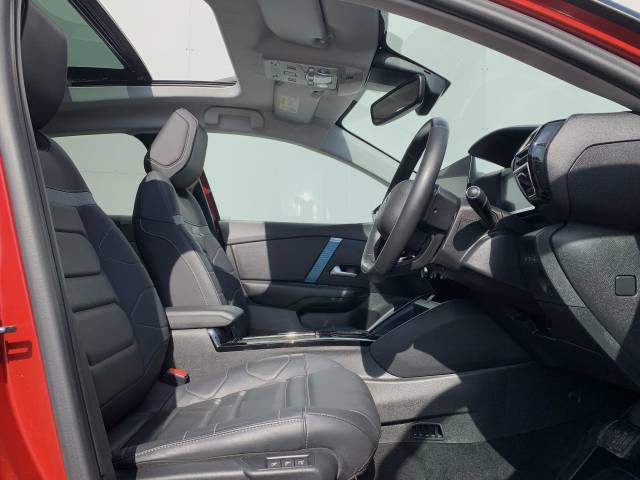 2022 Citroen e-C4 50kWh Shine Plus Auto 5dr (7.4kW Charger)