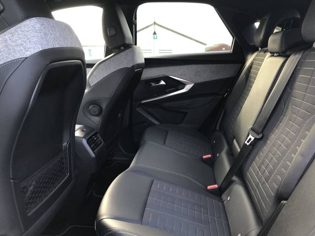 2025 Peugeot E-3008 73kWh GT Auto 5dr