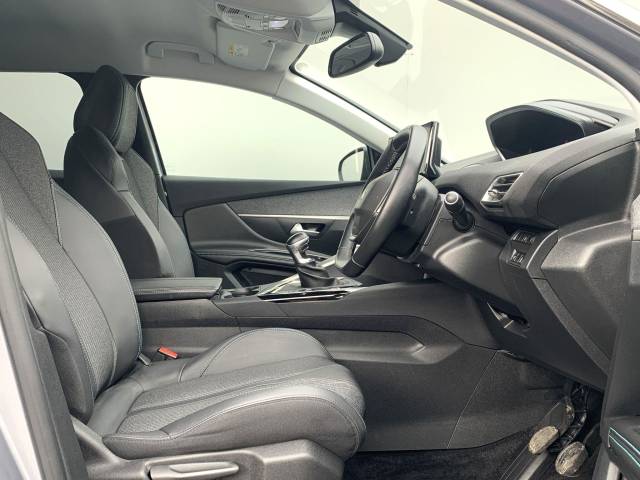 2022 Peugeot 3008 1.2 PureTech Allure Premium Euro 6 (s/s) 5dr