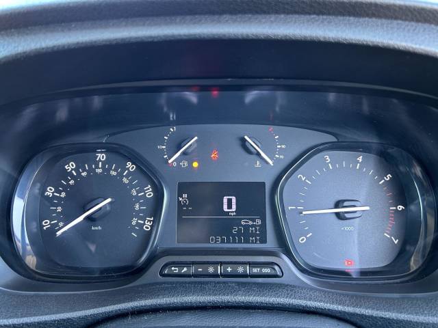 2023 Peugeot Expert 1000 1.5 BlueHDi 100 Professional Premium + Van