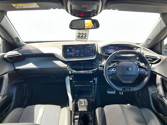 2025 Peugeot 2008 1.2 Hybrid 136 GT 5dr e-DSC6