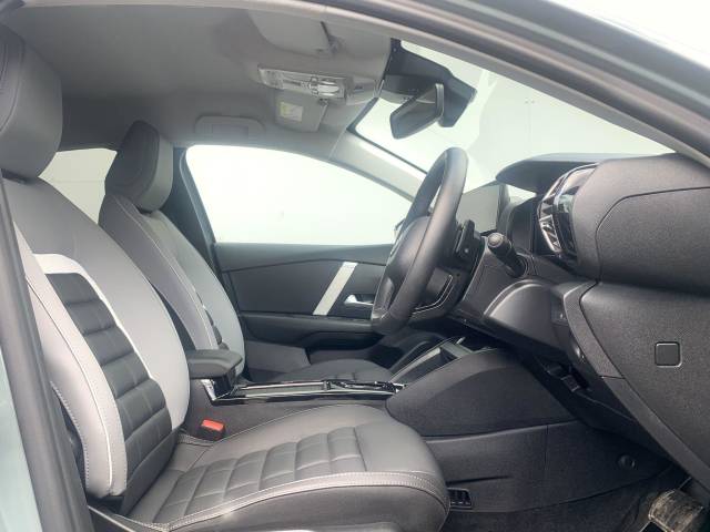 2025 Citroen C4 X 1.2 Hybrid MAX Fastback e-DSC Euro 6 (s/s) 4dr