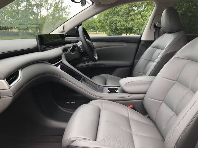 2026 MG Im6 0.0 300kW Long Range 100kWh 5dr Auto