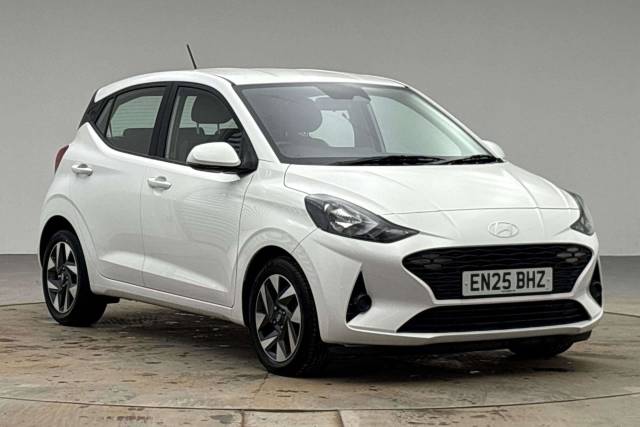 Hyundai i10 1.0 [63] Advance 5dr Auto [Nav] Hatchback Petrol WHITE