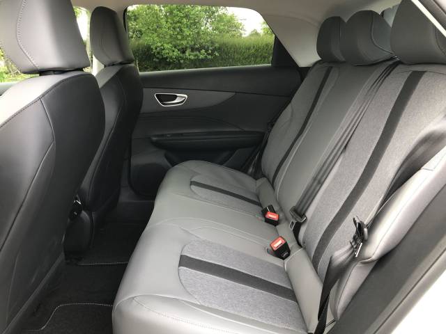 2026 MG MG 4 0.0 180kW Premium Extended Range 77kWh 5dr Auto
