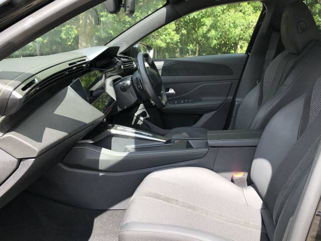 2025 Peugeot 308 SW 1.2 GT e-DSC6 Euro 6 (s/s) 5dr