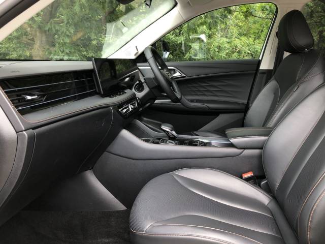 2025 MG MG HS 1.5 T-GDI Trophy 5dr DCT