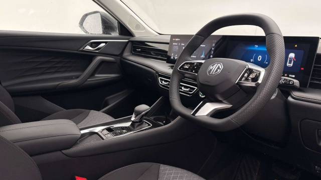 2026 MG MG HS 1.5 T-GDI Hybrid+ SE 5dr Auto