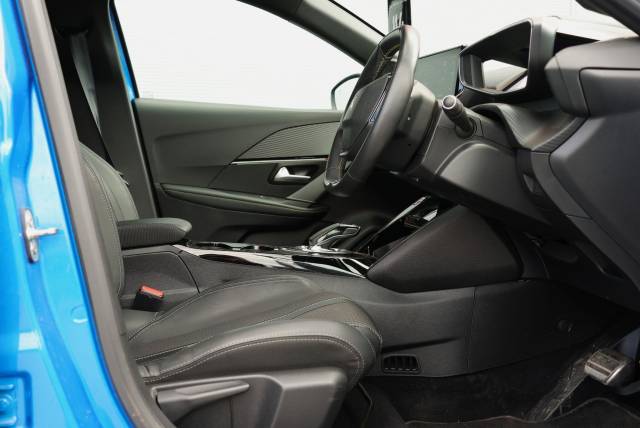 2022 Peugeot e-208 50kWh GT Hatchback 5dr Electric Auto (11kW Charger) (136 ps)