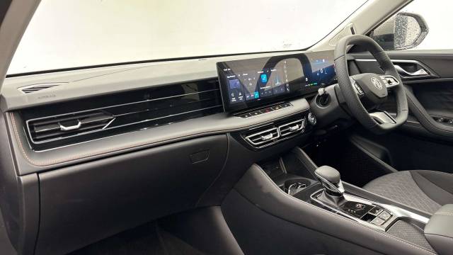 2026 MG MG HS 1.5 T-GDI Hybrid+ SE 5dr Auto