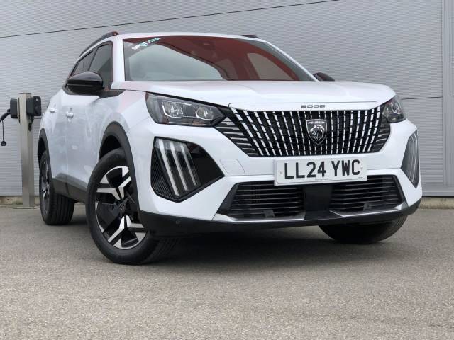 Peugeot 2008 1.2 PureTech Allure Euro 6 (s/s) 5dr SUV Petrol White