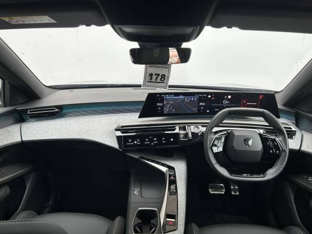 2025 Peugeot 5008 1.2 Hybrid 145 GT 5dr e-DSC6