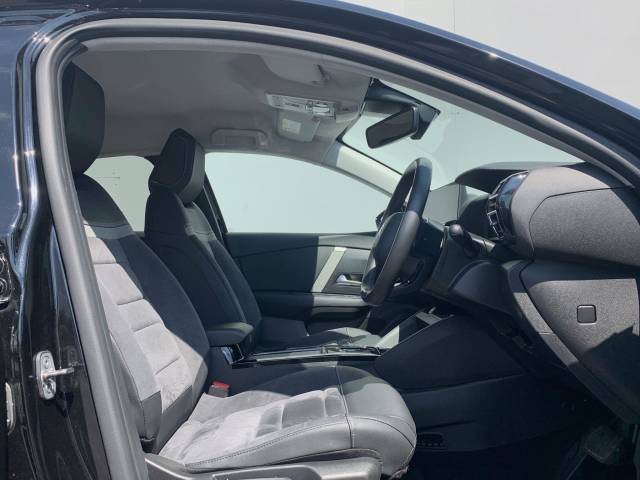 2024 Citroen e-C4 50kWh e-series Auto 5dr (7.4kW Charger)