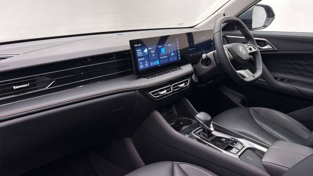 2025 MG MG HS 1.5 T-GDI PHEV Trophy 5dr Auto