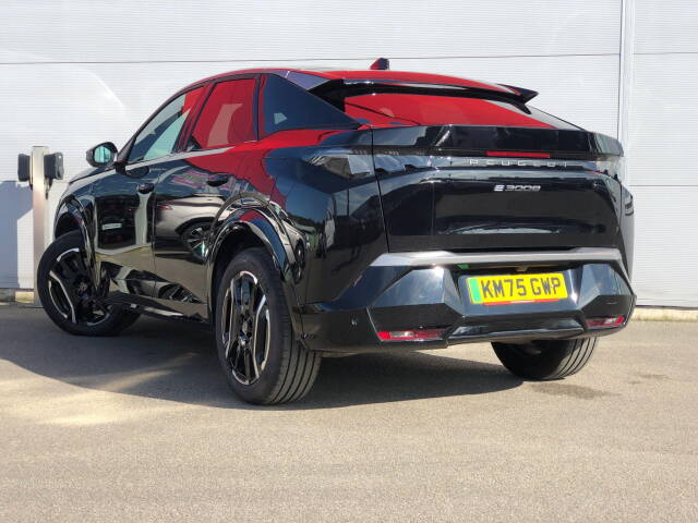 2025 Peugeot E-3008 73kWh GT Auto 5dr (11kW Charger)