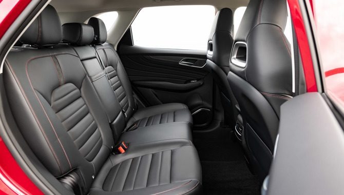 New MG HS Plug-in Hybrid - Interior