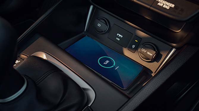 Hyundai KONA - Interior