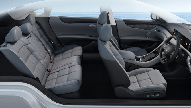 MG IM5 - Interior